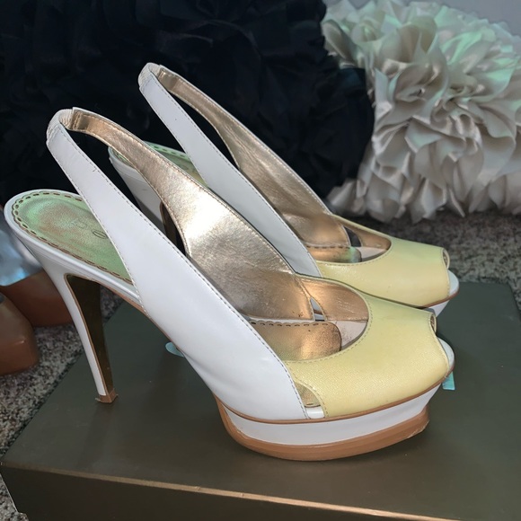 Bebe Zahara White/Yellow Heels - Picture 1 of 6